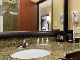 Western 3* Lafayette